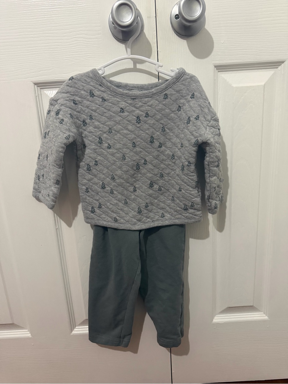 Carter's Gray Quilted Sweatshirt with Green Pants